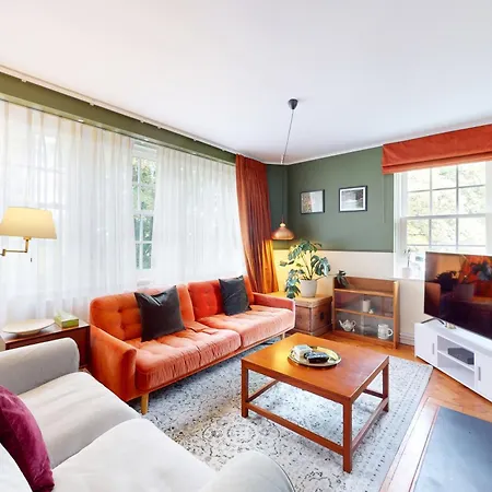 3 Bedroom Family Friendly Apartment In Hillcrest